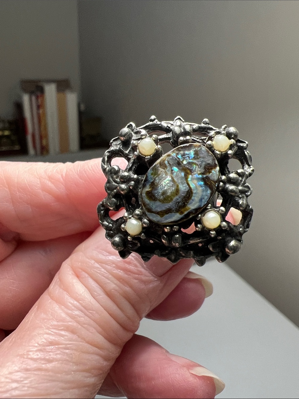 Oxidized Silver Abalone Statement  Ring - Iridescent Shell - Size 7 - Vintage